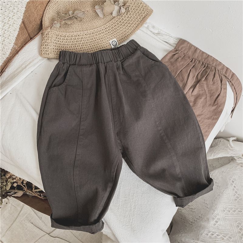 Pantalon pressé de la gamme Petit Explorateur