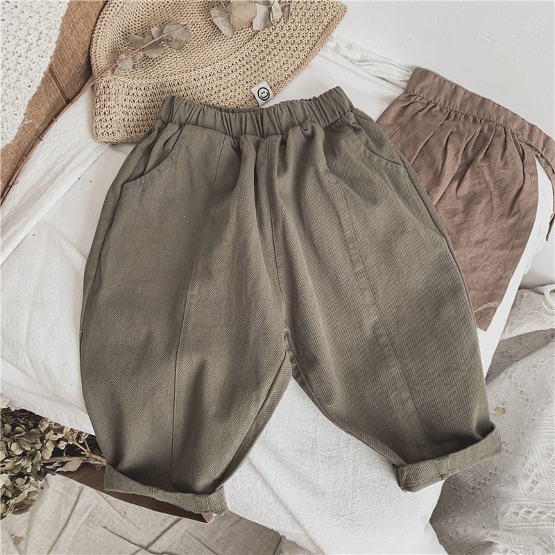 Pantalon pressé de la gamme Petit Explorateur